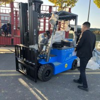 无锡比亚迪电动叉车助力双十一
