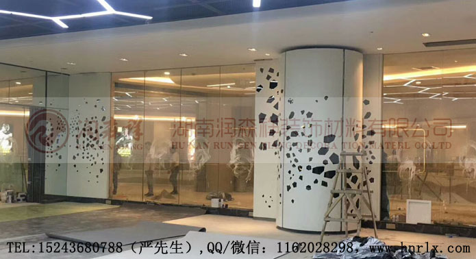 长沙冲孔铝单板,长沙铝方通,长沙铝扣板,长沙铝圆管,勾搭龙骨
